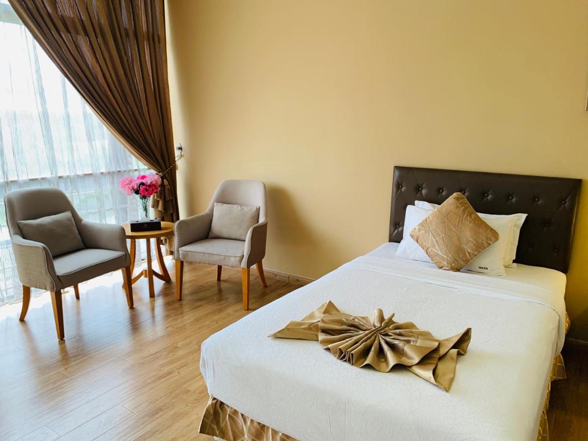Wafa Hotel & Apartment Kampong Mata Mata Exteriör bild